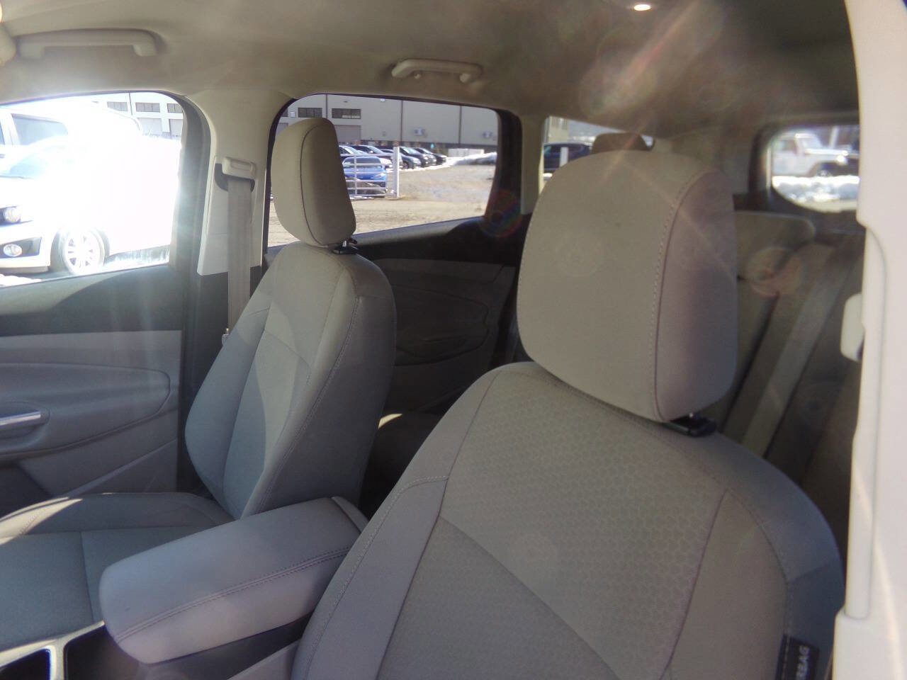 Used 2018 Ford Escape SE image 15