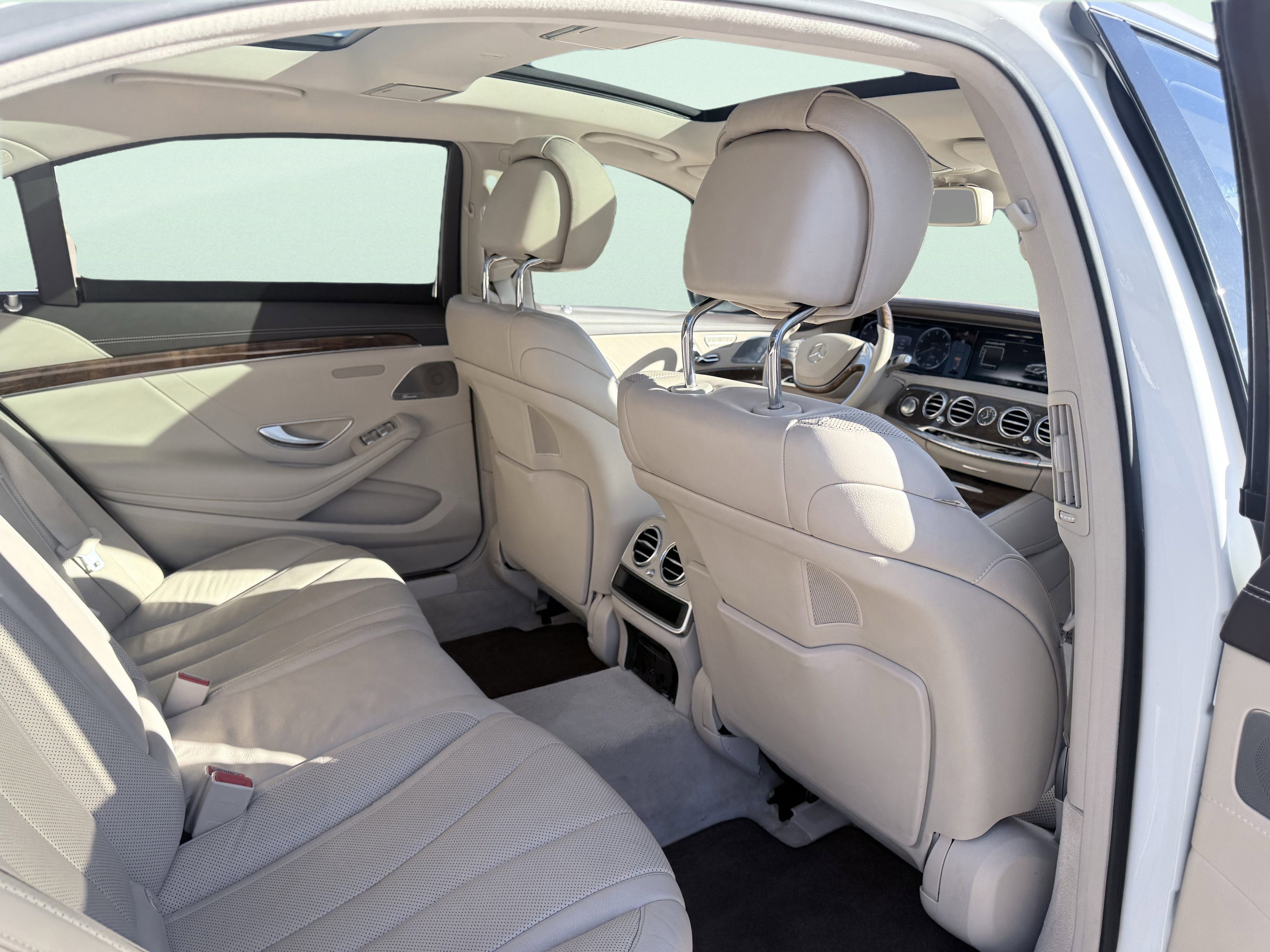 Used 2015 Mercedes-Benz S 550 Sedan w/ Premium 1 Package image 40