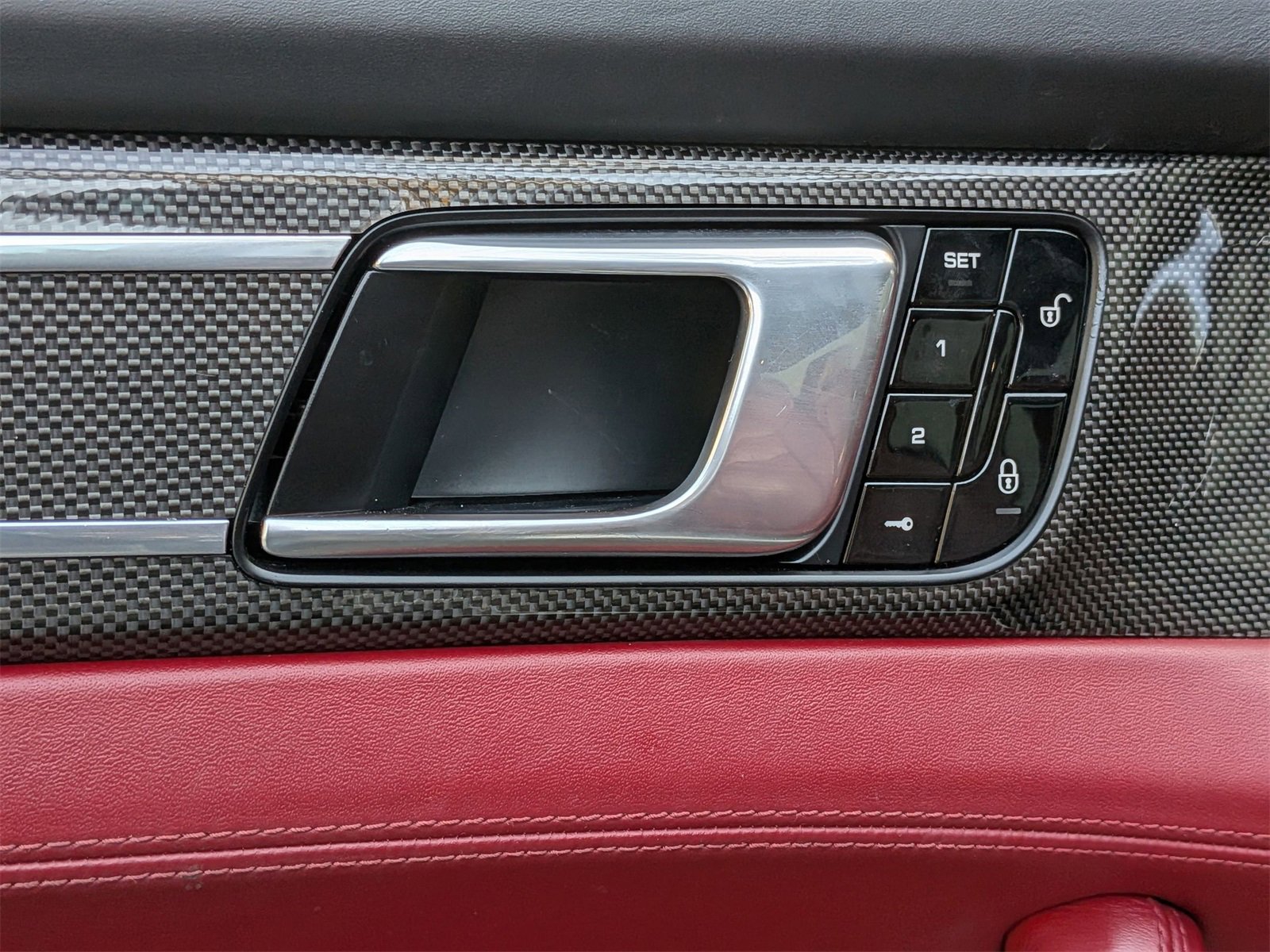 Used 2018 Porsche Panamera image 13