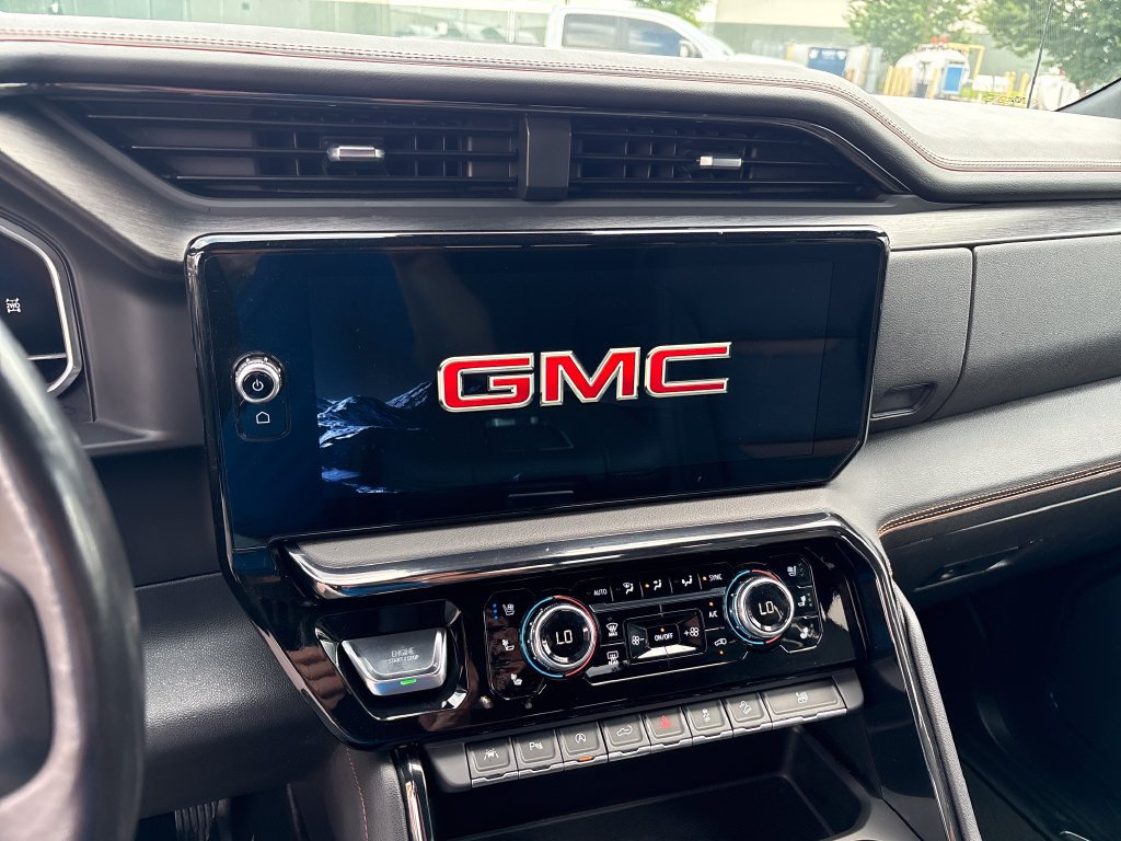 Certified 2022 GMC Sierra 1500 AT4 w/ AT4 Premium Package AWD/4WD image 23