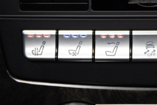 Used 2013 Mercedes-Benz SL 550 image 19