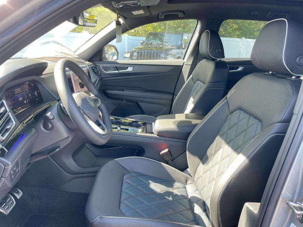 New 2026 Volkswagen Atlas Cross Sport SEL Premium R-Line image 36