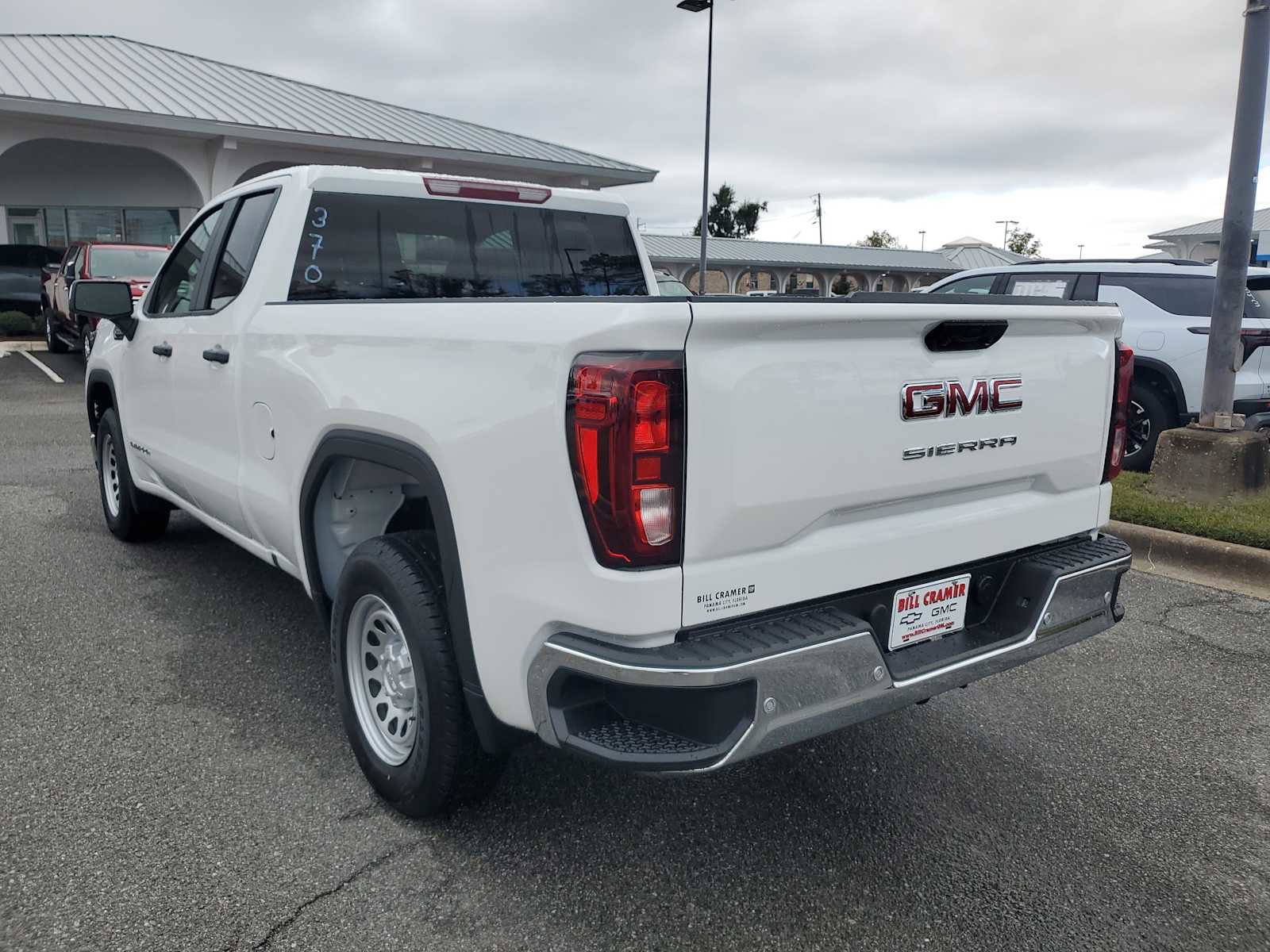 New 2026 GMC Sierra 1500 Pro w/ Convenience Package image 3