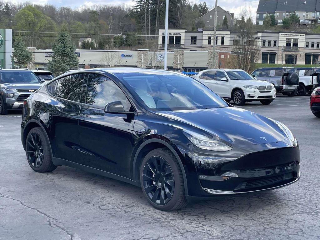 Used 2020 Tesla Model Y Long Range image 7