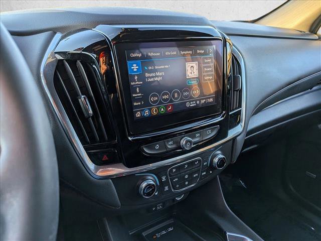 Used 2023 Chevrolet Traverse RS image 15