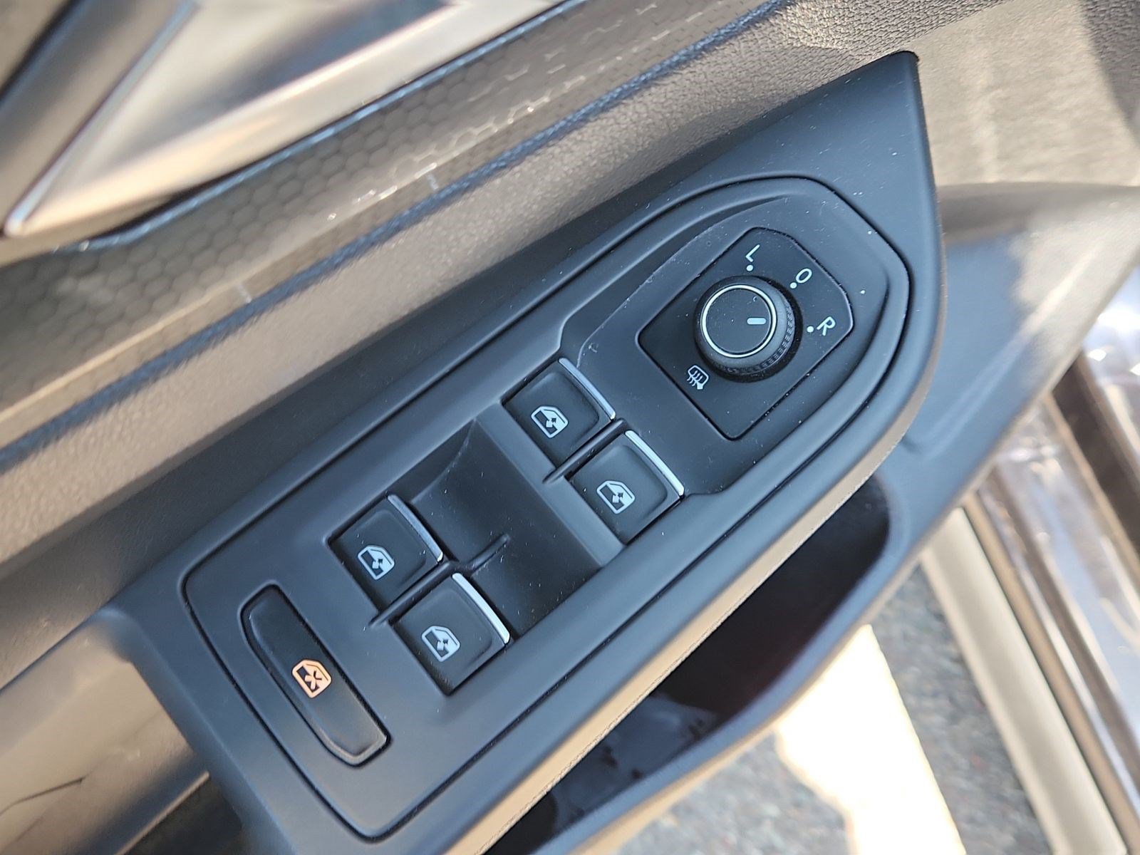 Used 2022 Volkswagen GTI Autobahn FWD image 17