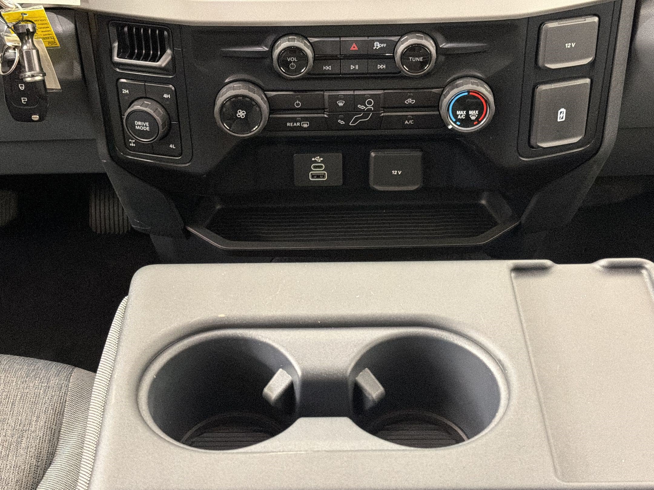 New 2026 Ford F250 XL w/ STX Appearance Package AWD/4WD image 16