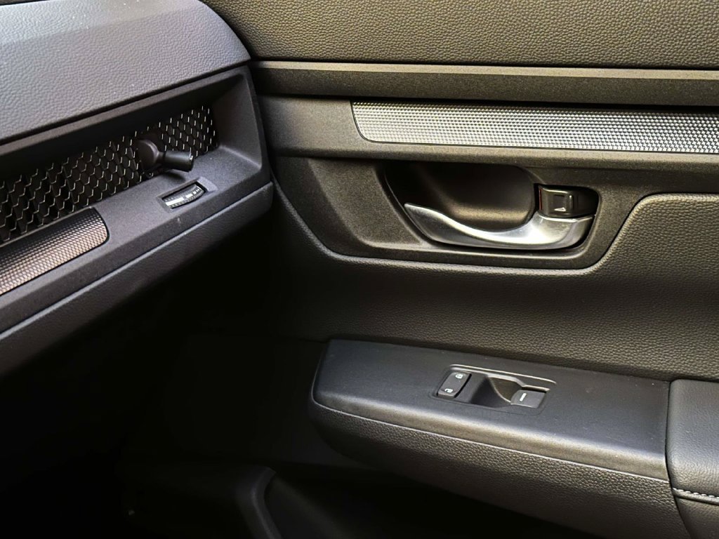Used 2024 Honda CR-V EX image 29