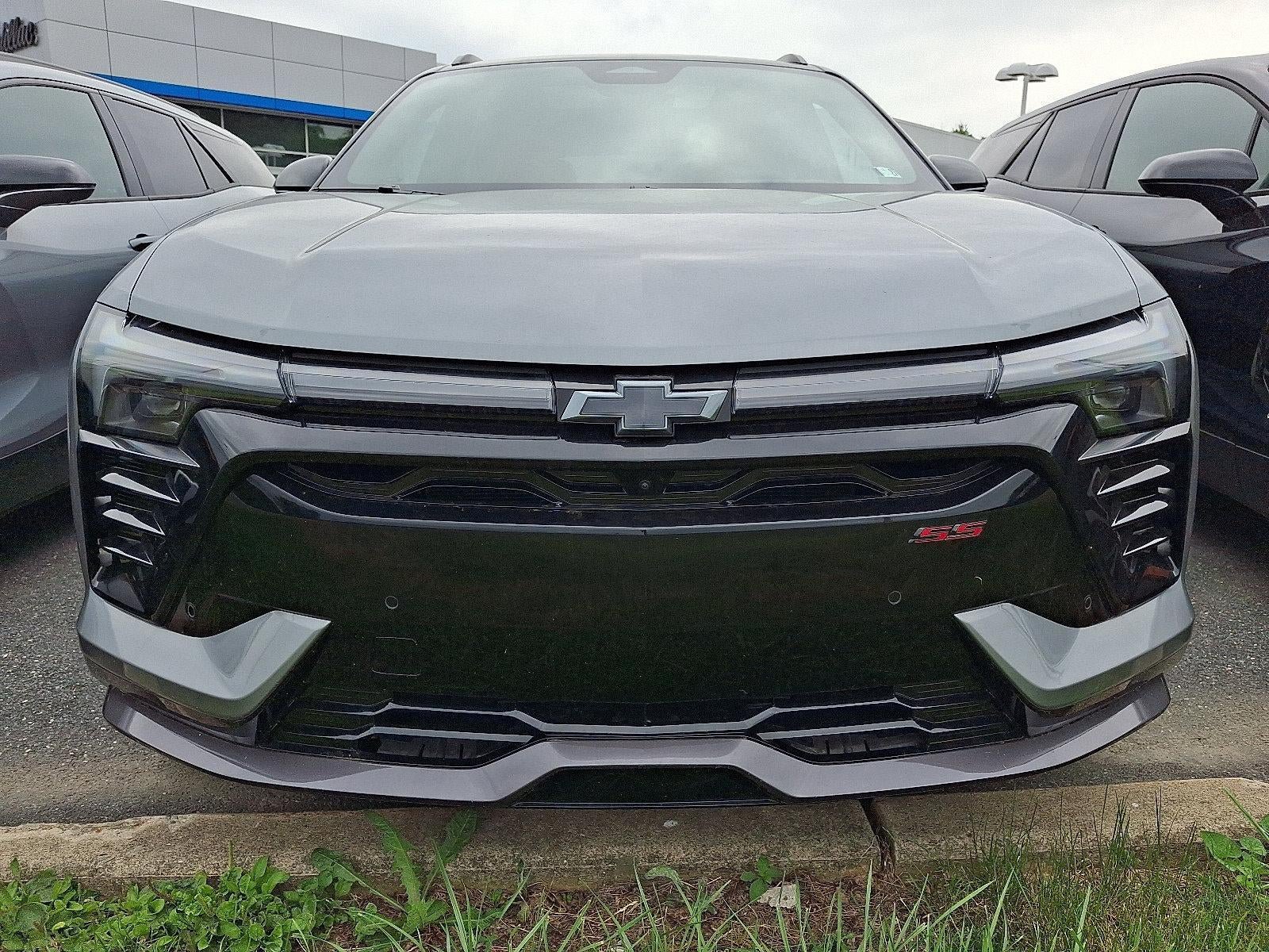 New 2026 Chevrolet Blazer EV SS w/ Performance Package AWD/4WD image 2