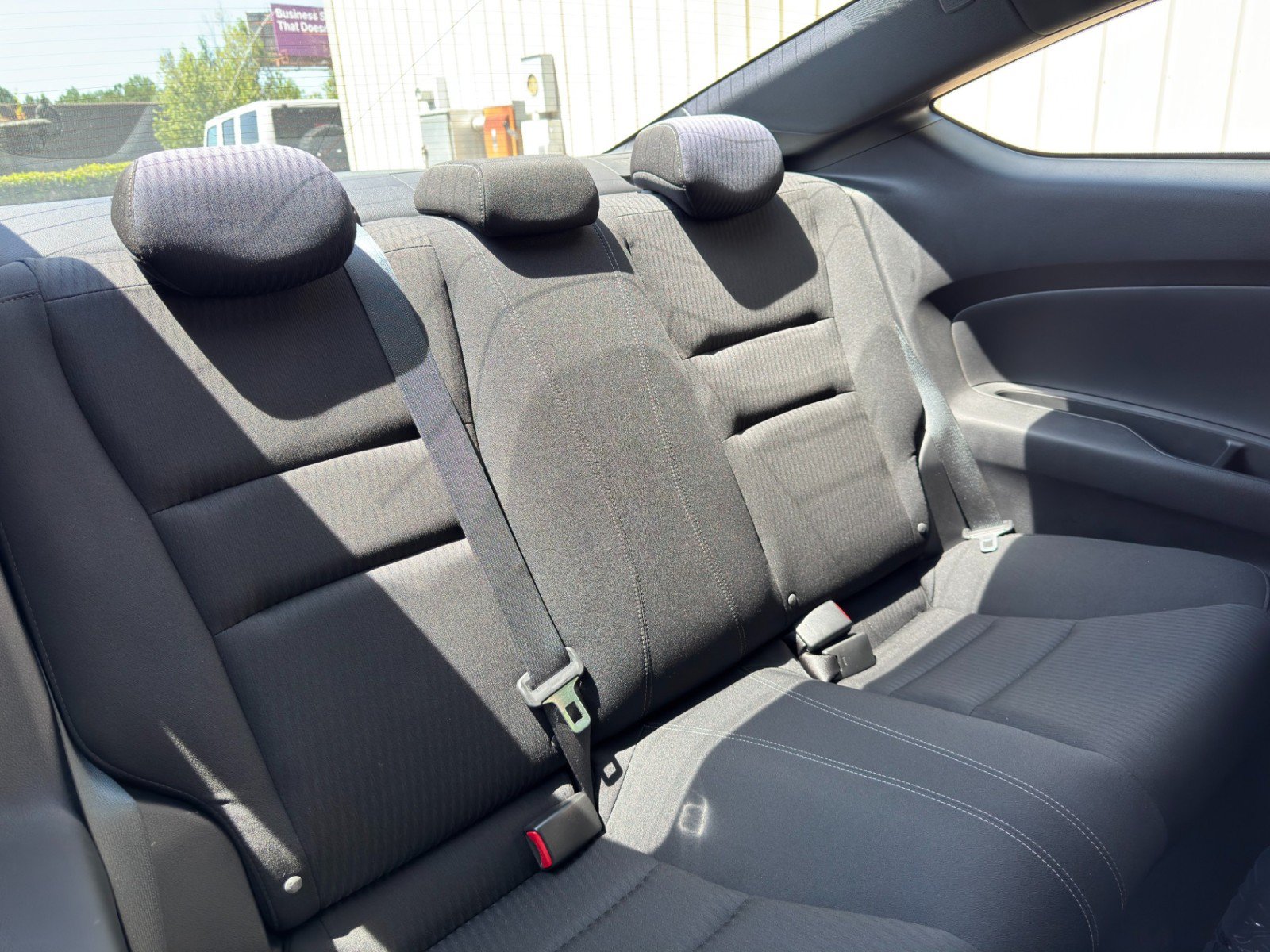 Used 2017 Honda Accord EX image 32