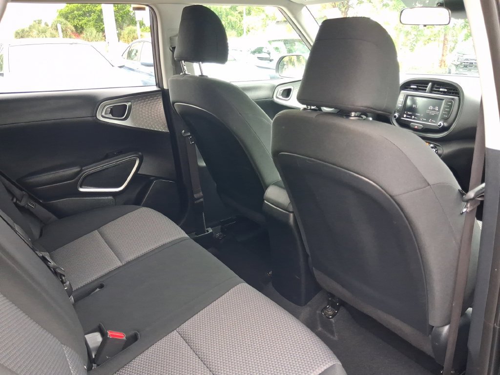 Used 2024 Kia Soul LX w/ Option Group 015 FWD image 24