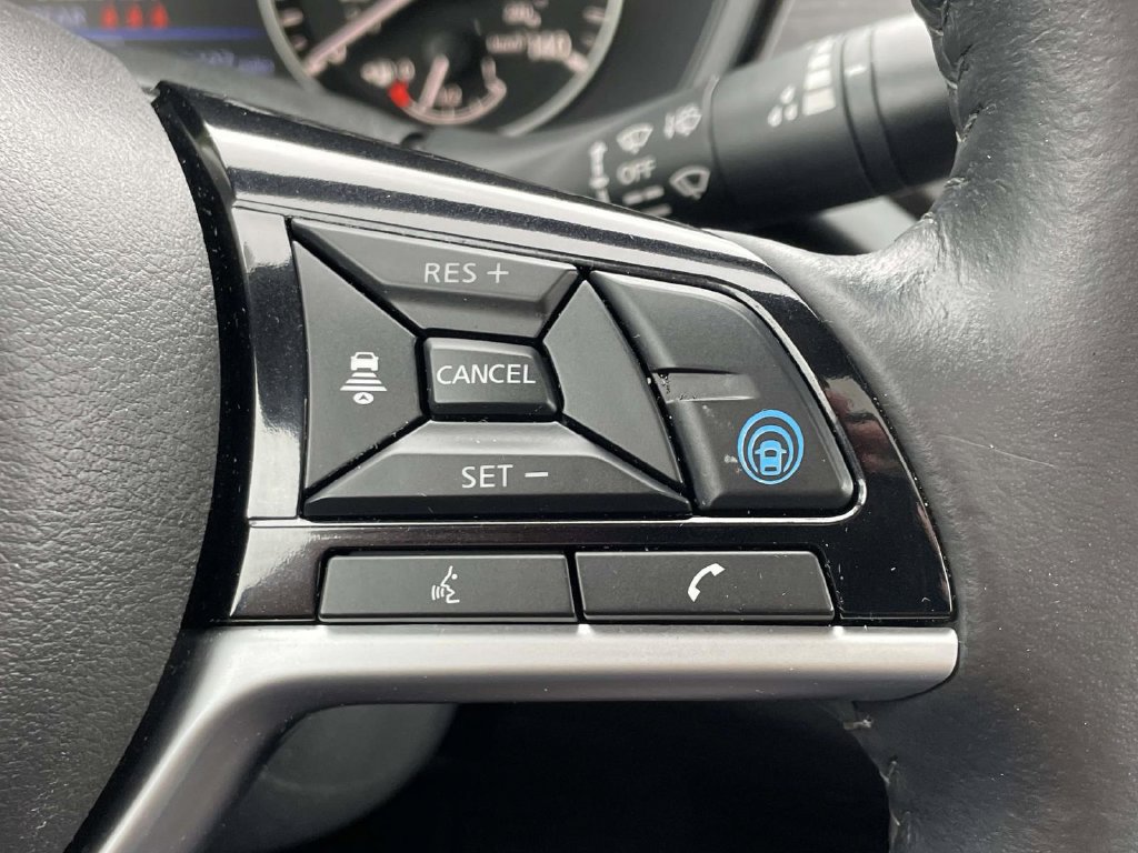 Used 2023 Nissan Altima 2.5 SL FWD image 32