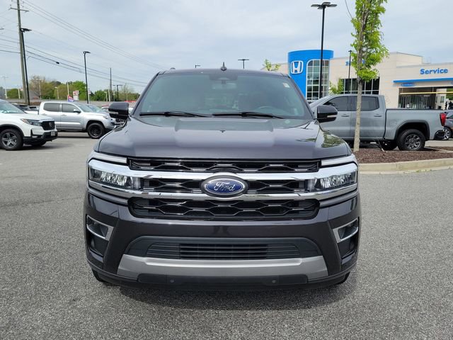 Used 2024 Ford Expedition Max Limited RWD image 2