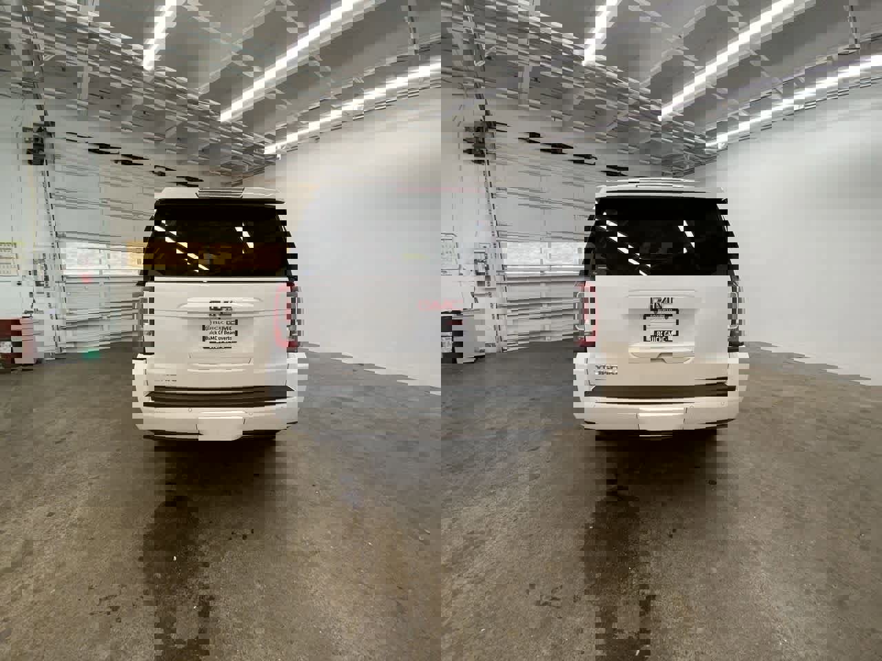 Used 2015 GMC Yukon SLT w/ Open Road Package image 5