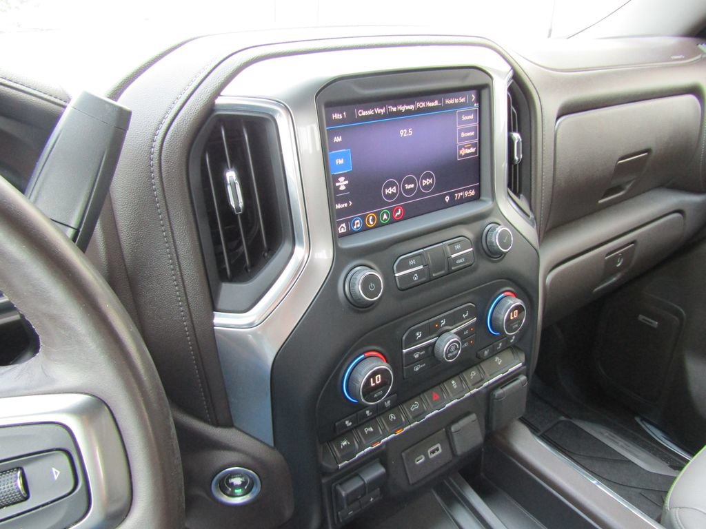 Used 2019 Chevrolet Silverado 1500 LTZ AWD/4WD image 35
