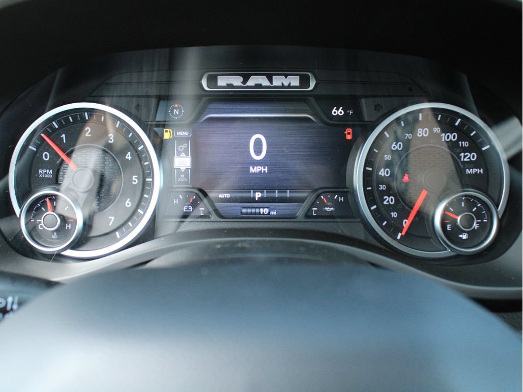 New 2026 RAM 1500 Laramie AWD/4WD image 18