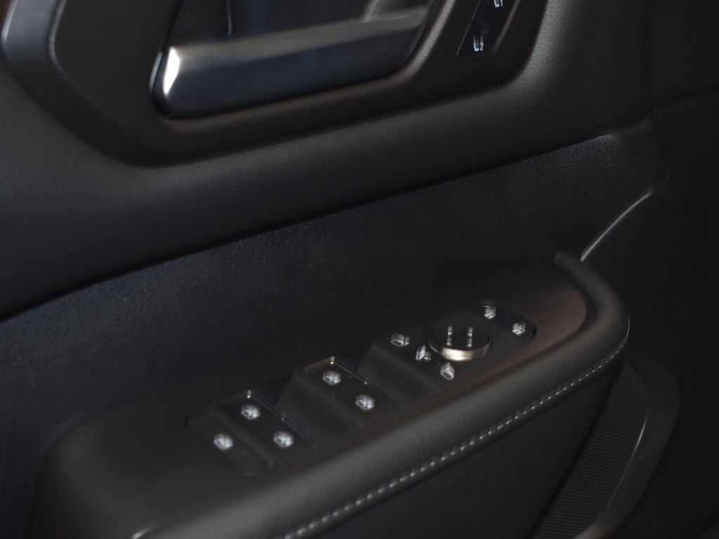 New 2026 Nissan Armada Platinum image 17