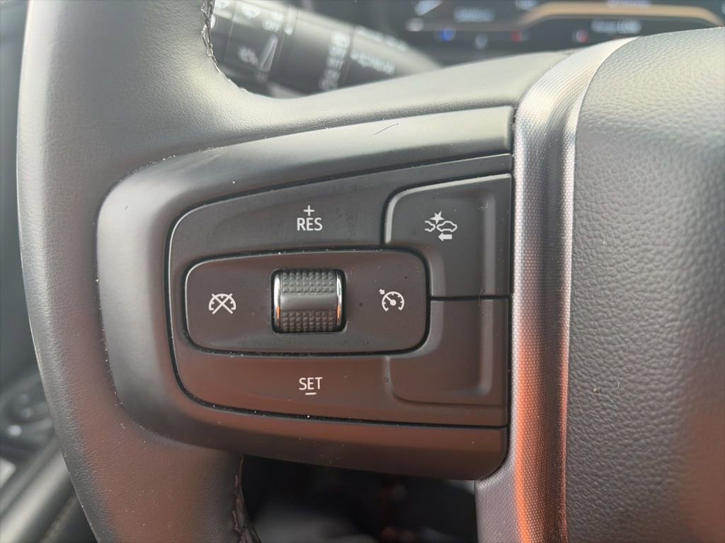 Used 2024 GMC Yukon SLT AWD/4WD image 19