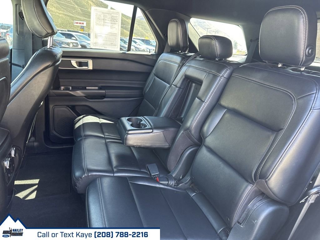 Used 2020 Ford Explorer XLT w/ Equipment Group 202A image 13