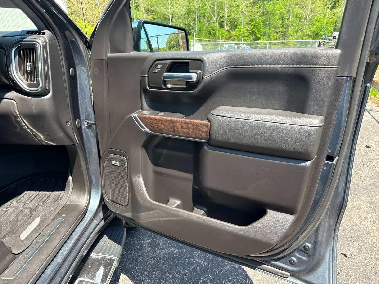 Used 2020 GMC Sierra 1500 Denali w/ Technology Package AWD/4WD image 28