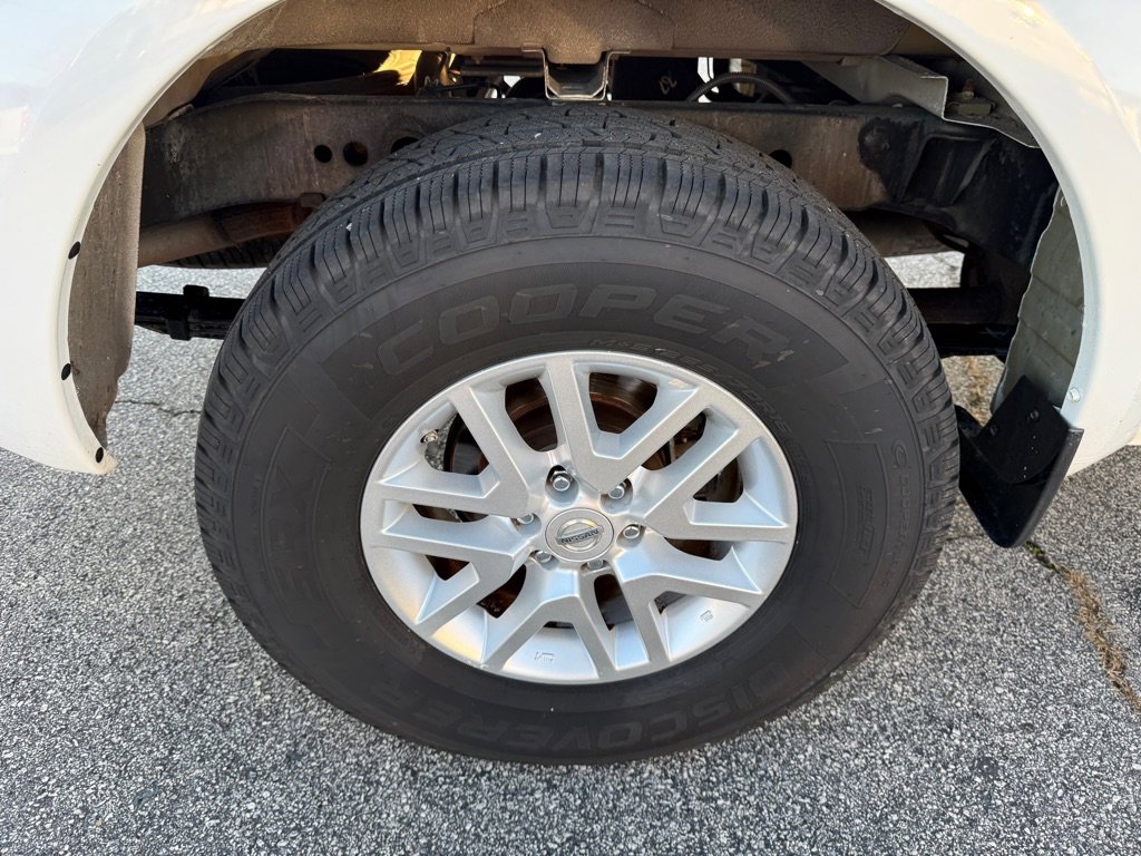 Used 2017 Nissan Frontier SV w/ SV Value Truck Package image 16