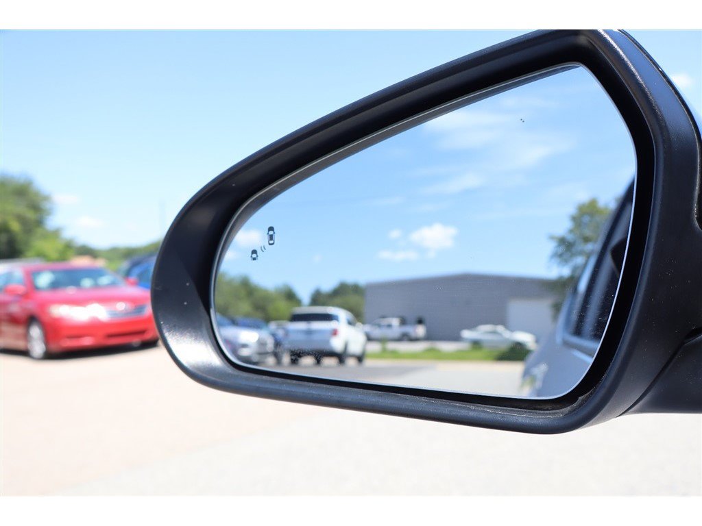 Used 2019 Hyundai Veloster Turbo Ultimate FWD image 41