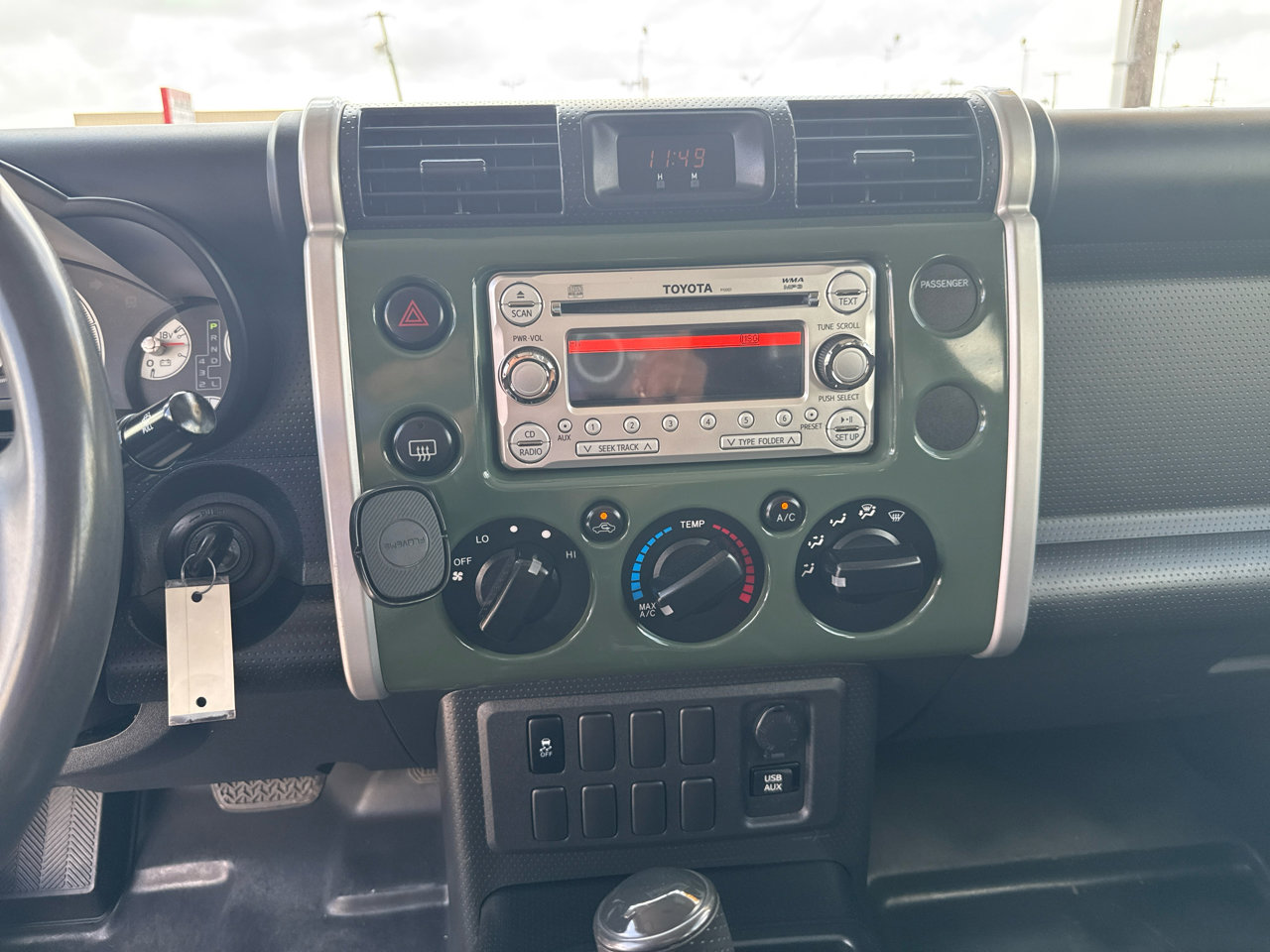 Used 2013 Toyota FJ Cruiser 2WD image 18