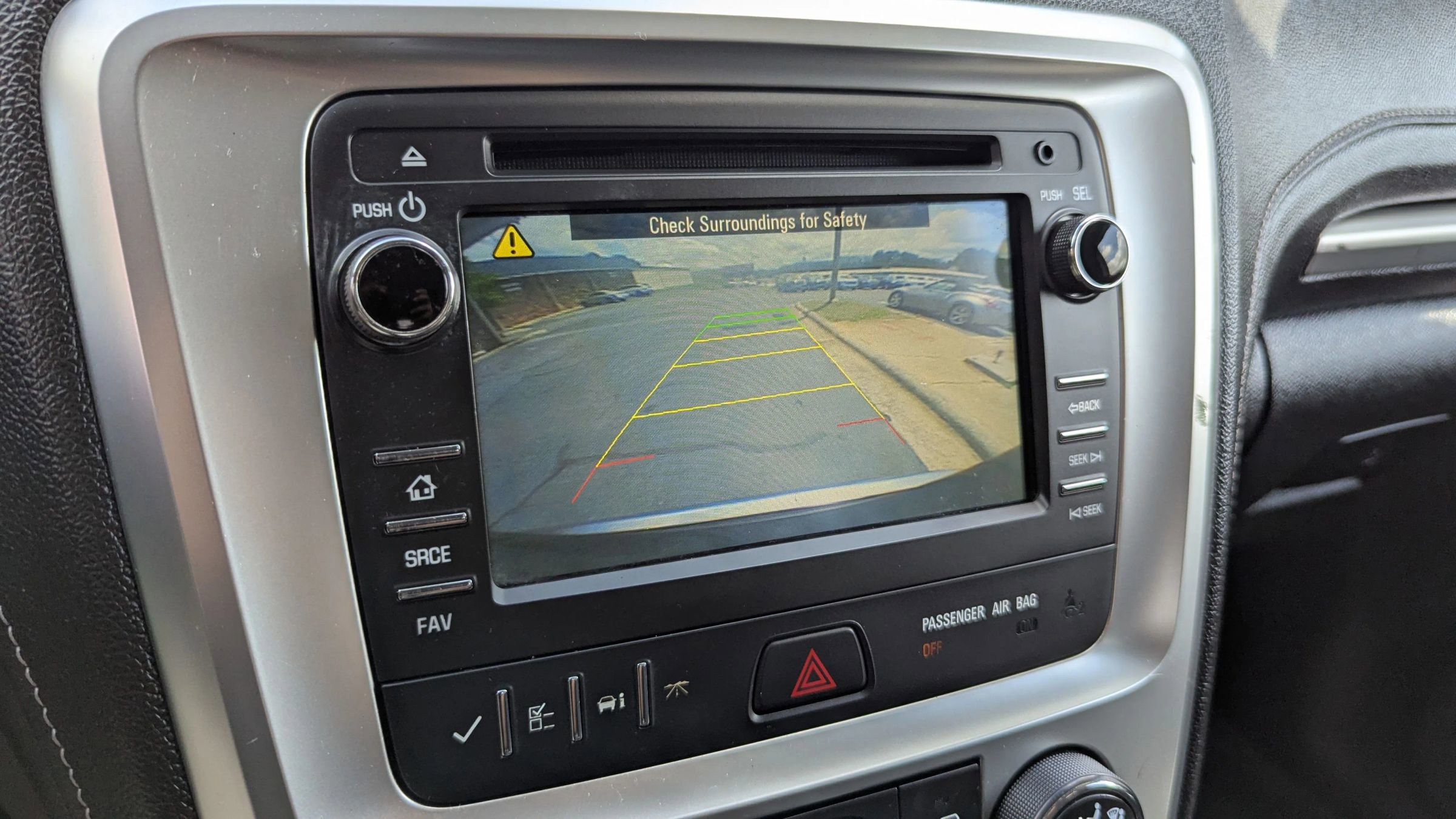 Used 2016 GMC Acadia SLE FWD image 25