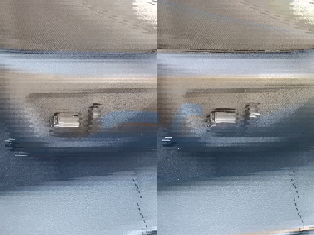 Used 2024 Nissan Altima 2.5 SV image 7