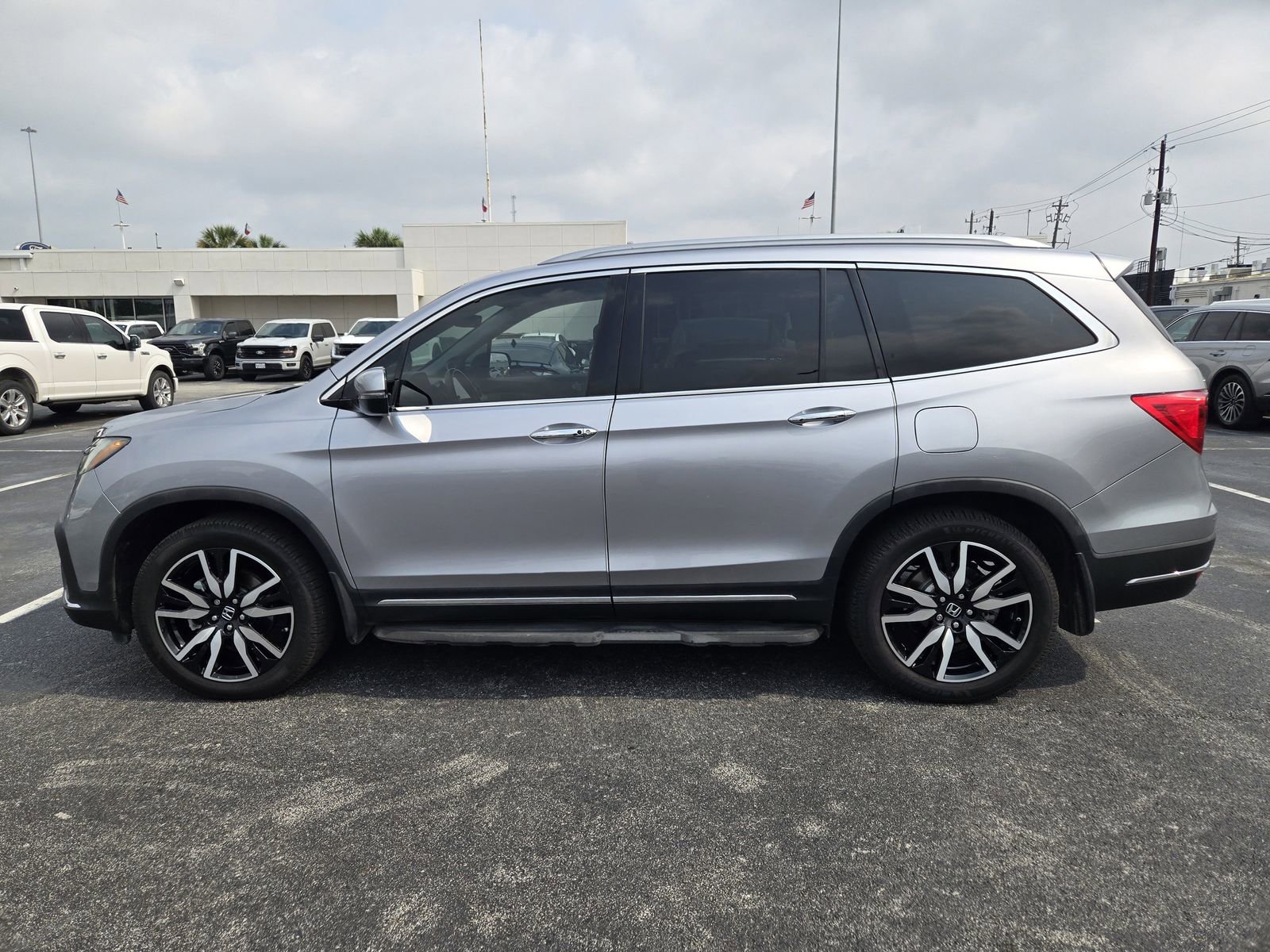 Used 2021 Honda Pilot Touring image 5