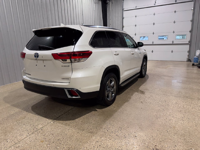 Used 2018 Toyota Highlander Limited Platinum AWD/4WD image 8