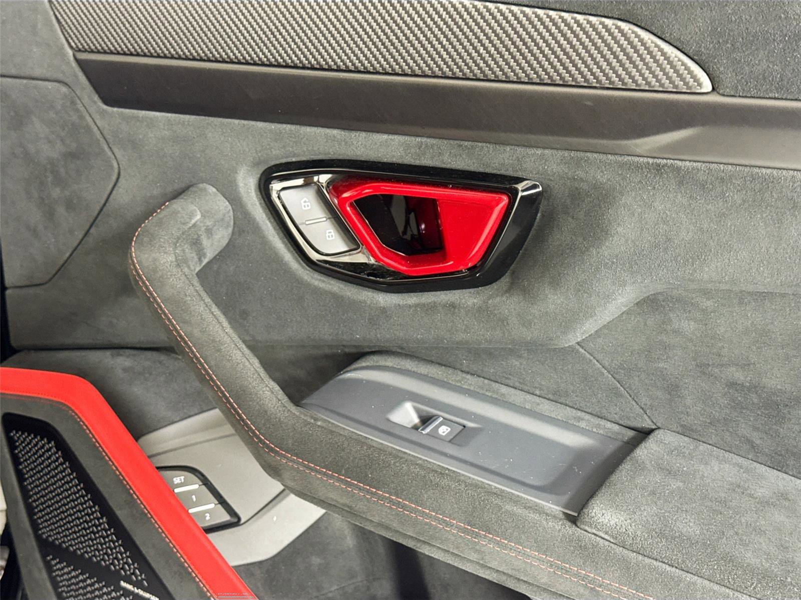 Used 2023 Lamborghini Urus Performante image 37