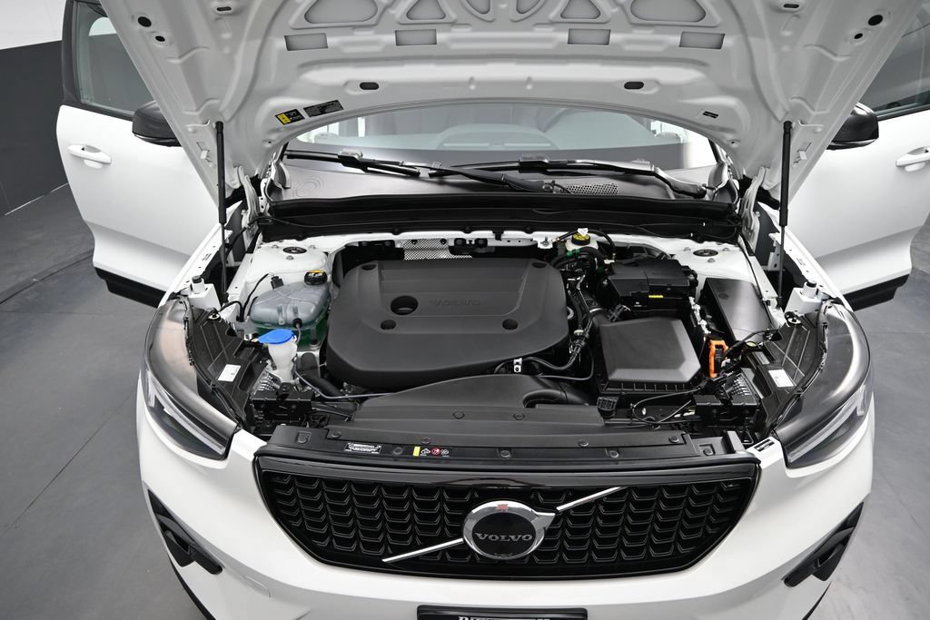 New 2026 Volvo XC40 B5 Ultra w/ Climate Package AWD/4WD image 22