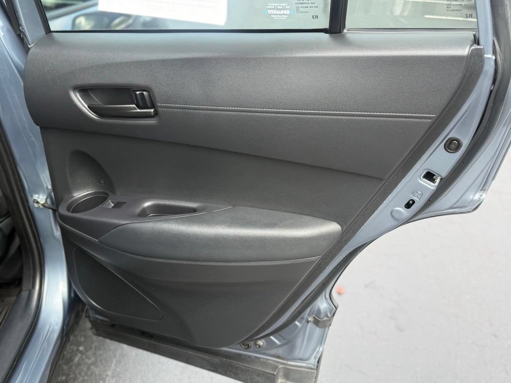 Used 2023 Toyota Corolla Cross LE AWD/4WD image 19
