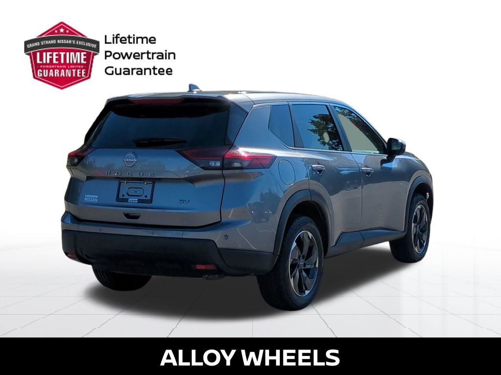 Used 2024 Nissan Rogue SV image 4