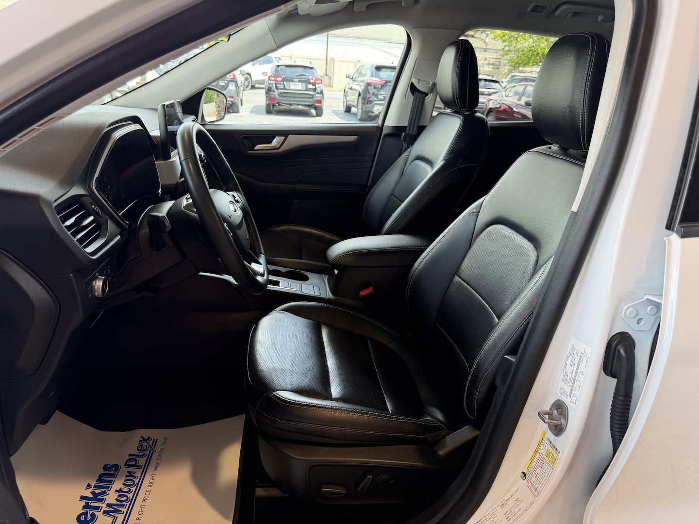 Used 2022 Ford Escape SEL AWD/4WD image 12