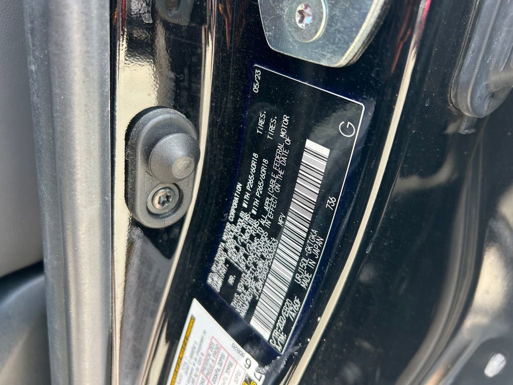 Used 2023 Lexus GX 460 AWD/4WD image 10