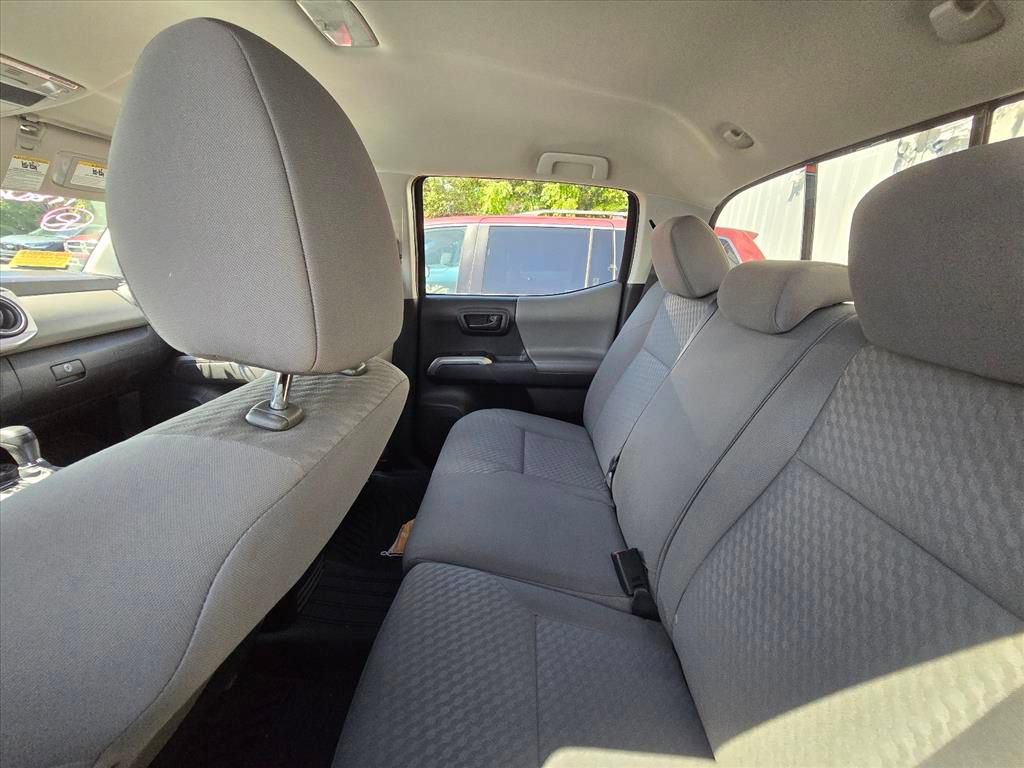 Used 2023 Toyota Tacoma SR5 w/ Technology Package RWD image 5