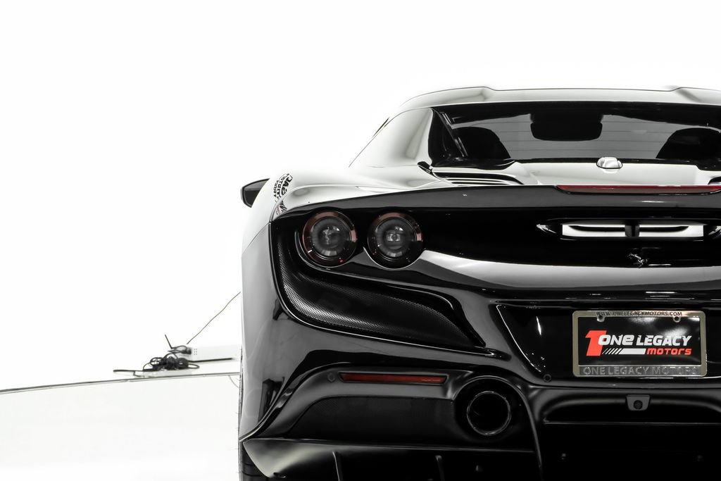 Used 2022 Ferrari F8 Tributo RWD image 37