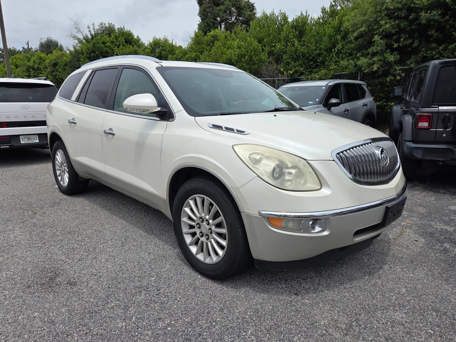 Used 2012 Buick Enclave Leather FWD image 2