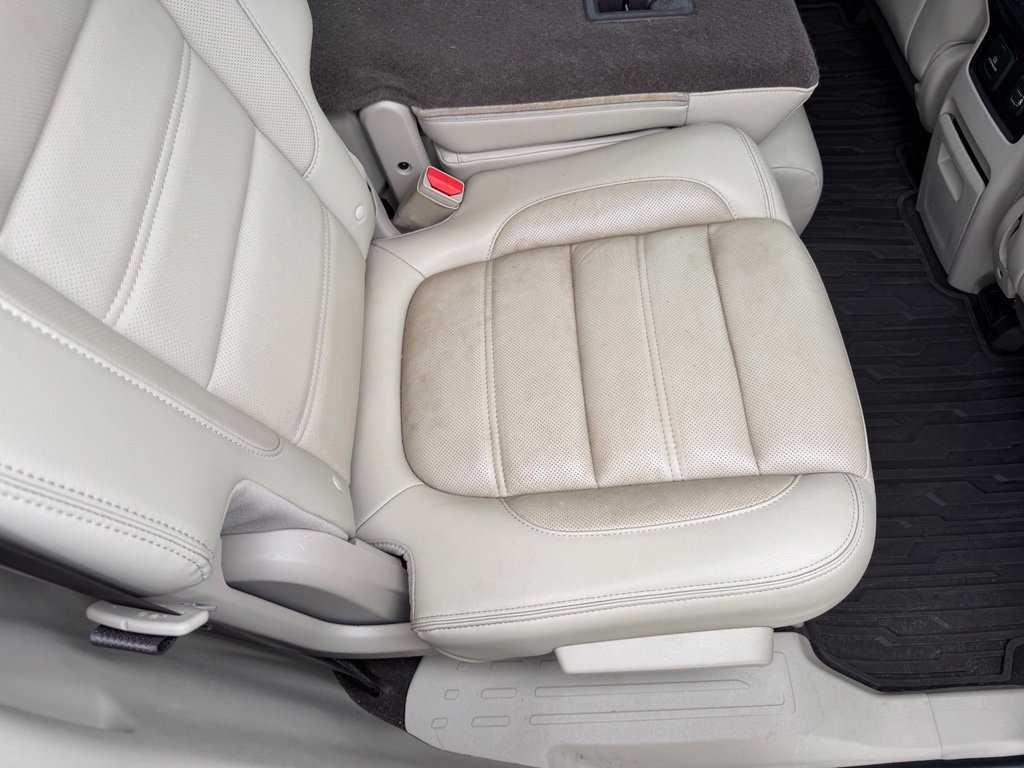 Used 2019 GMC Acadia Denali w/ Technology Package FWD image 17