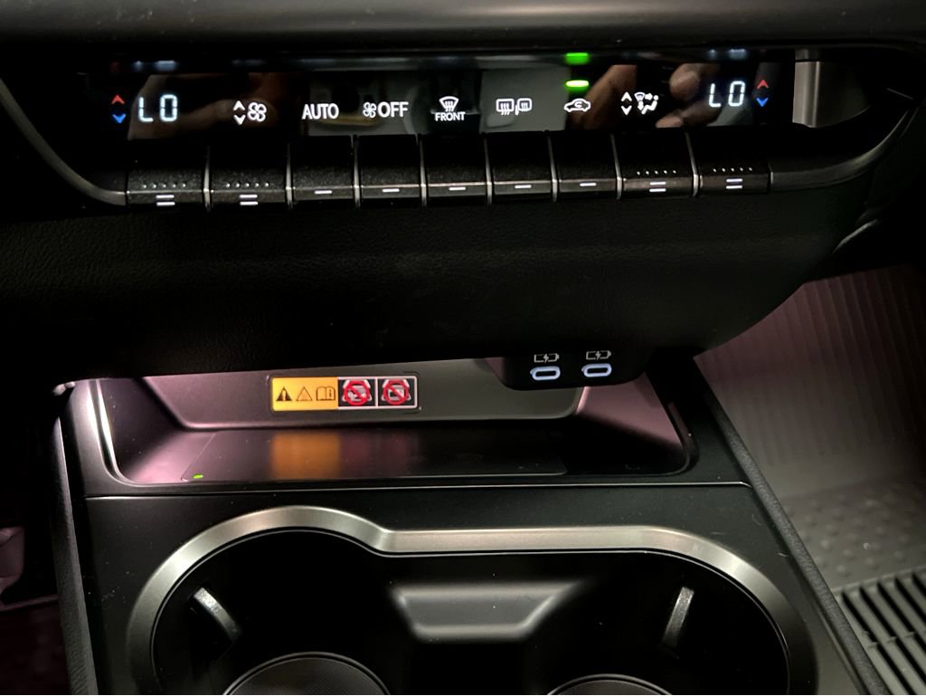 New 2026 Lexus UX 300h AWD image 17