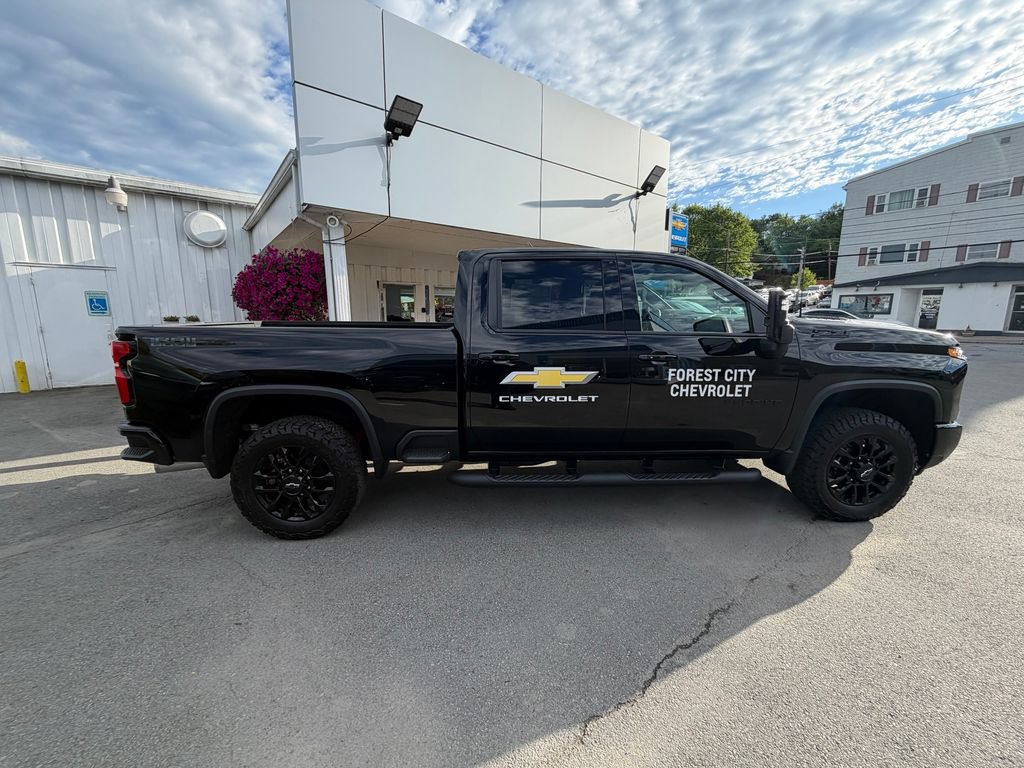 New 2026 Chevrolet Silverado 2500 LTZ w/ LTZ Plus Package AWD/4WD image 7