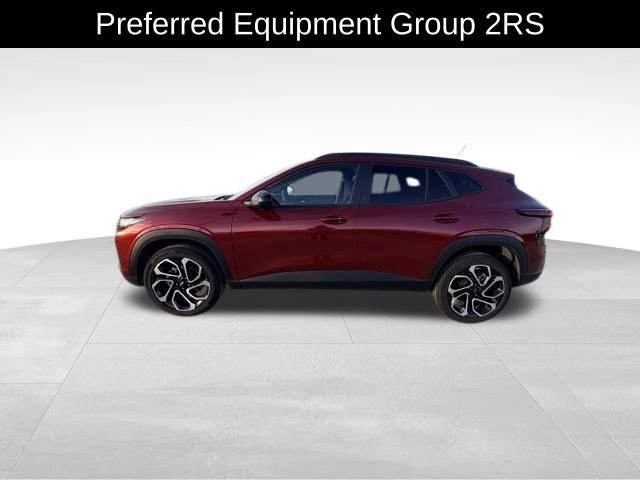 Used 2025 Chevrolet Trax RS w/ Driver Confidence Package image 4