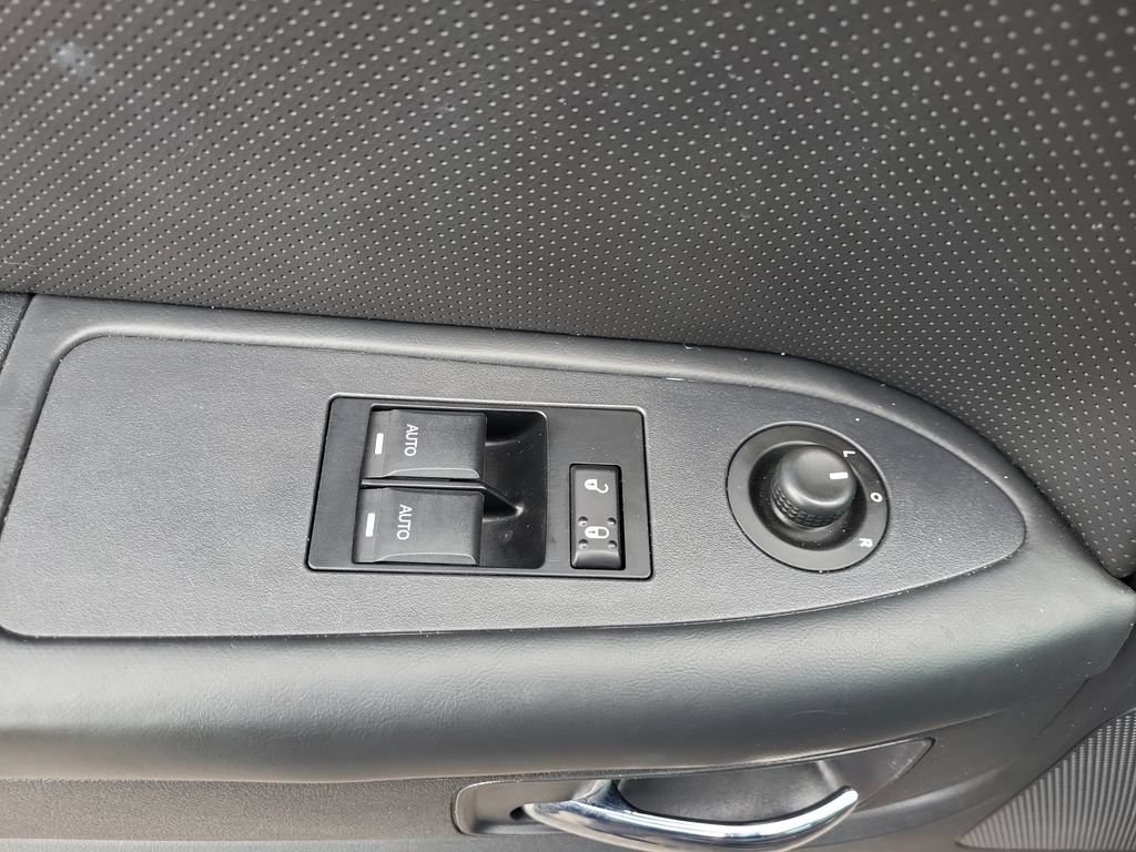 Used 2013 Dodge Challenger R/T Plus RWD image 11