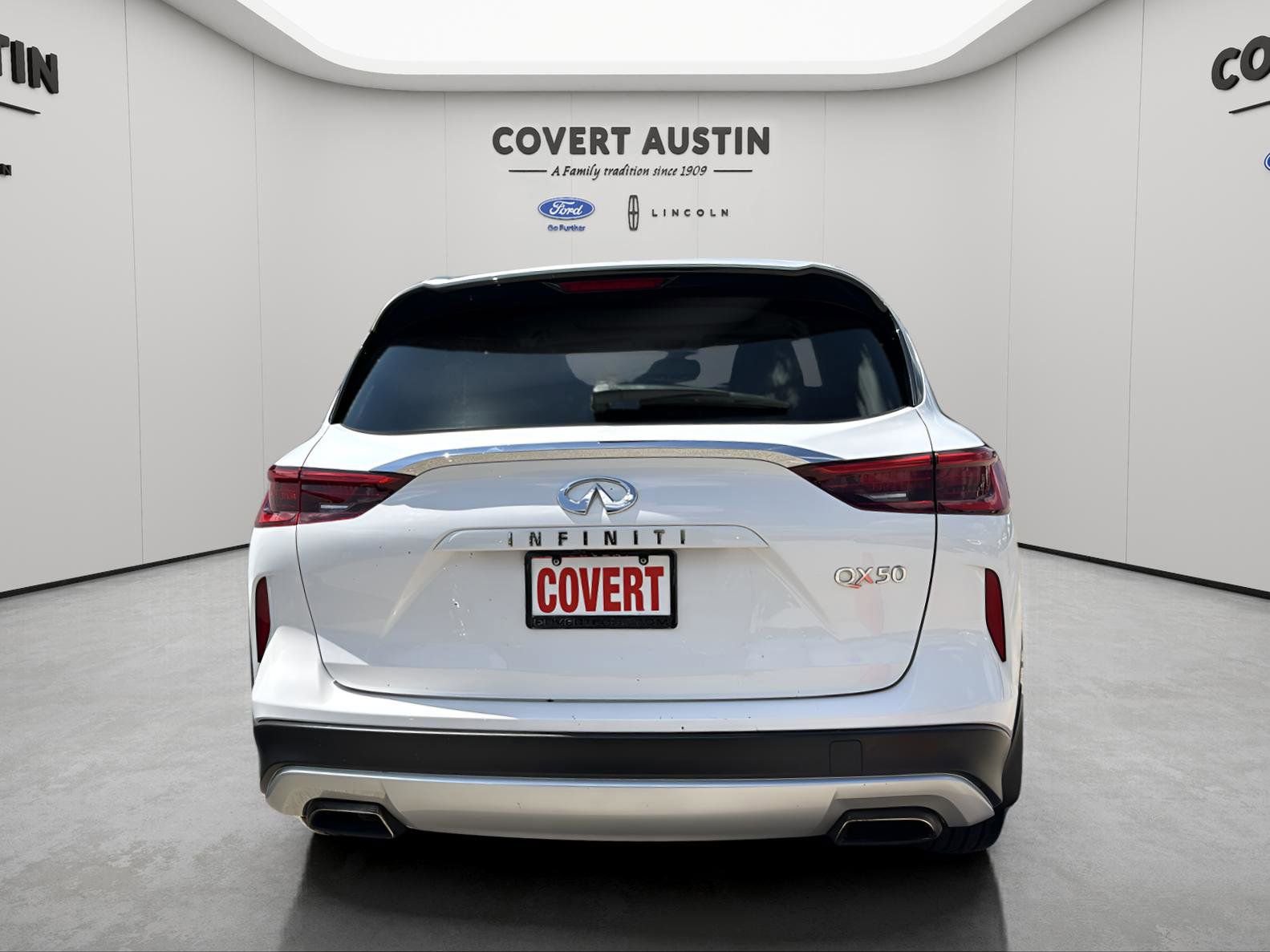 Used 2019 INFINITI QX50 Luxe w/ Cargo Package image 4