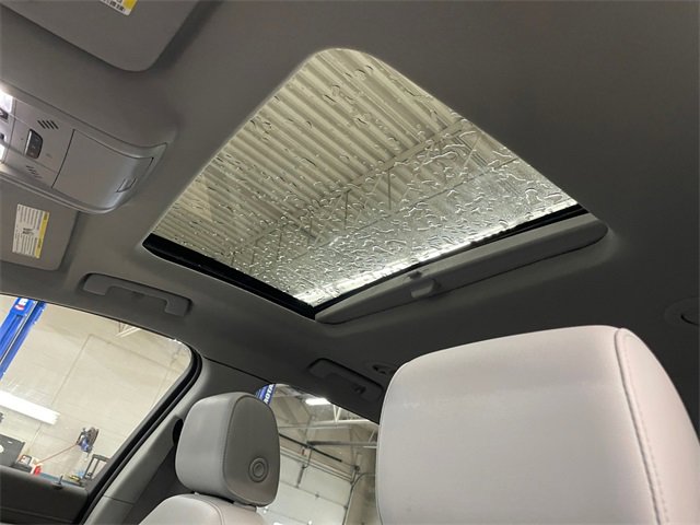 Used 2019 GMC Acadia SLT image 16