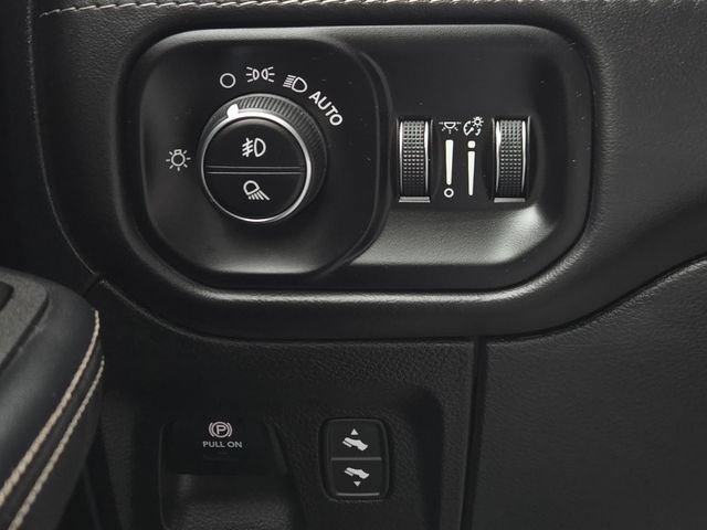 Used 2026 RAM 1500 Limited AWD/4WD image 25
