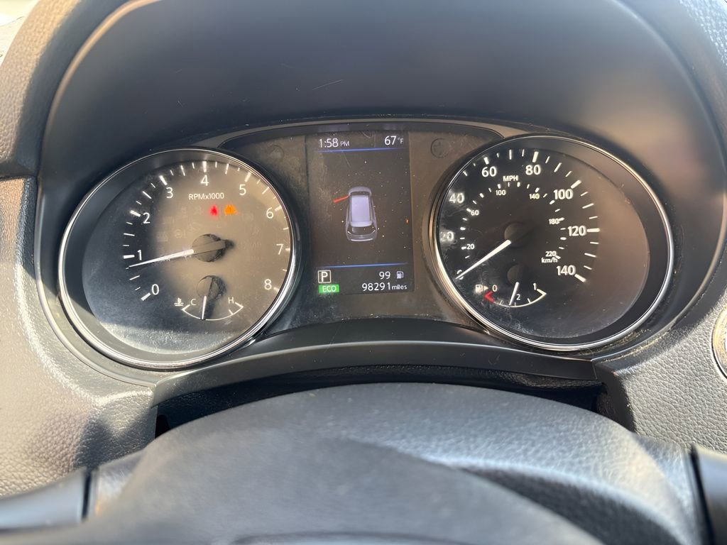 Used 2019 Nissan Rogue SV FWD image 13