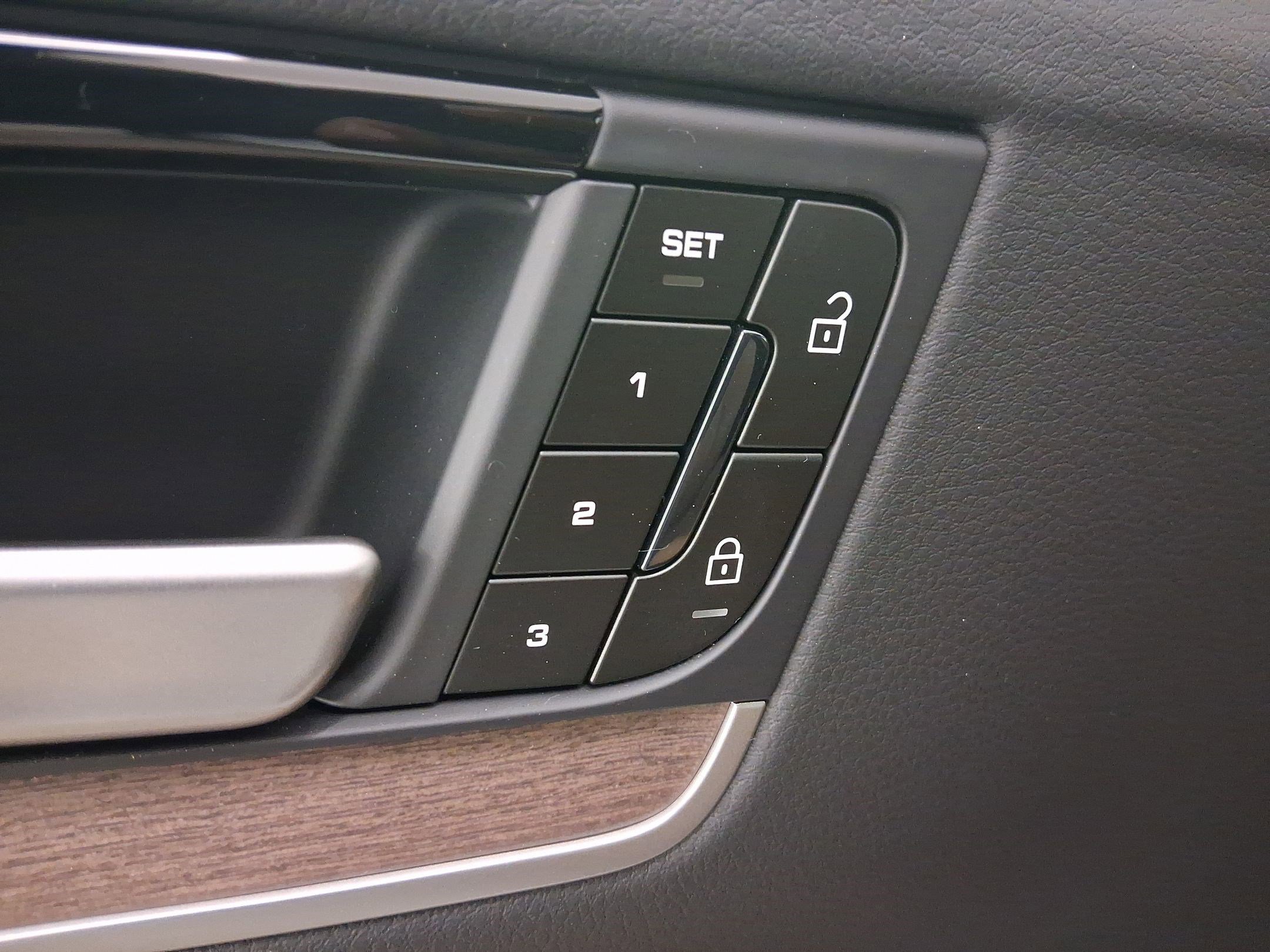 New 2026 Porsche Cayenne AWD/4WD image 11